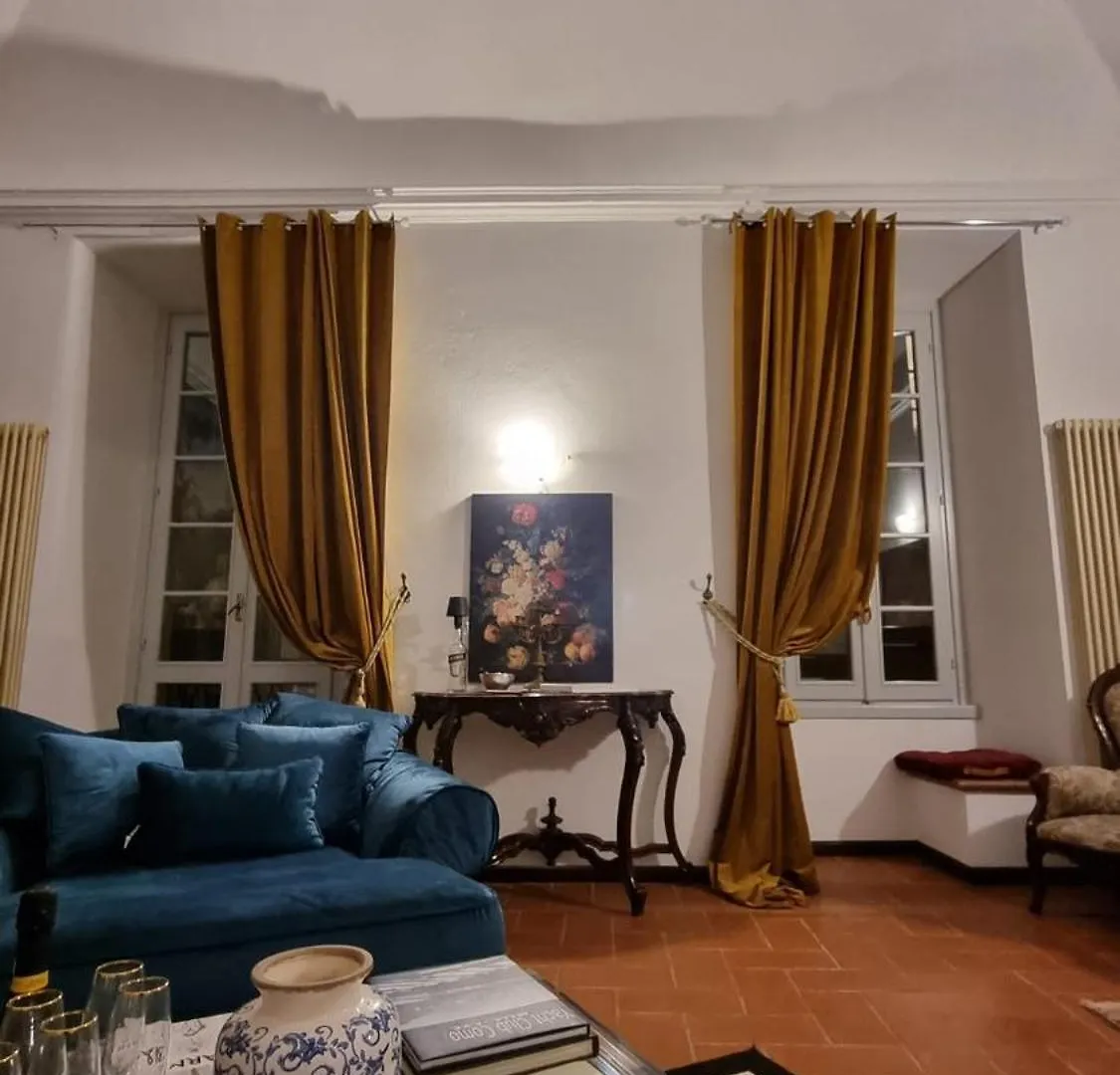 Bohemian Apartment - Heart Of Como 0*,  Italien